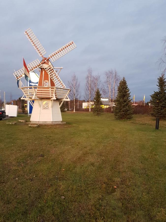 Hotelli Kaersaemaeki Экстерьер фото
